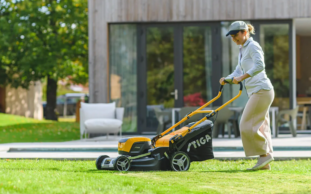 Buy a Rechargeable Battery Lawn Mower